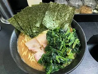 【ライス無料】家系ラーメン 竜@八王子〜…