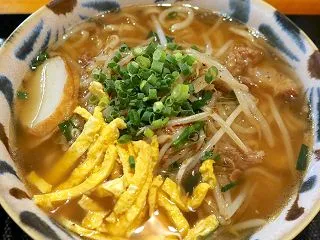 那覇・古島「笑和や」でシャキッと食感と胡…