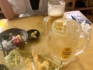 おしとやかな淑女と昼間っから天ぷらでカン…