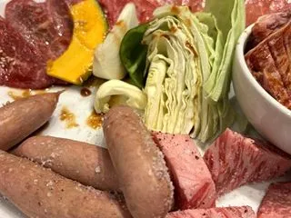牧場直営は伊達じゃない！安くて旨いお肉に…
