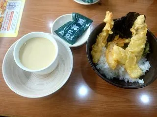 くらランチ天丼＆茶碗蒸し(・∀・)ノ 