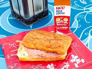 10時30分までの時間限定朝食メニュー！…