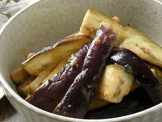 電子レンジで簡単！「なすのコクうま味噌和…