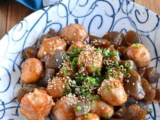 里芋とこんにゃくの韓国風煮っころがし