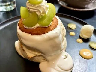 フワフワパンケーキと玉子にまみれる「たま…