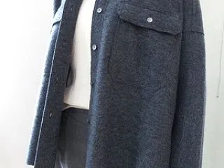カフネ、圧縮ウールワイドシャツジャケット
