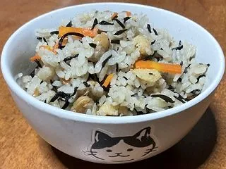 焼きうどん・トースト・煮サバ・パスタ・炊…