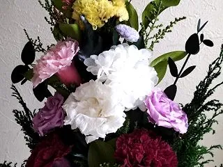 Lサイズの仏花を制作