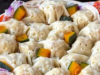 ハロウィンに☆餃子の皮でお化けカレー焼売