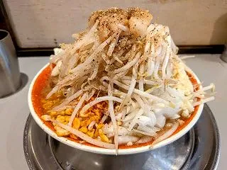 モヤシとかが山盛りのラーメン ＆ 悲報、…