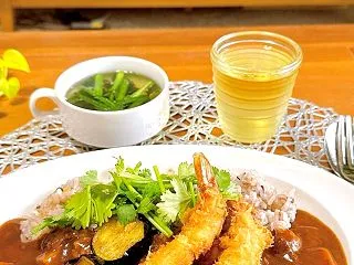 一人暮らしのカレーはレトルトに限る！ エ…