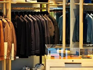 スーツセレクトの評判は？公式サイトで確か…