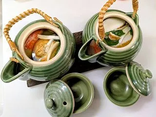 ぜいたく秋の味覚！松茸ご飯と土瓶蒸し、そ…