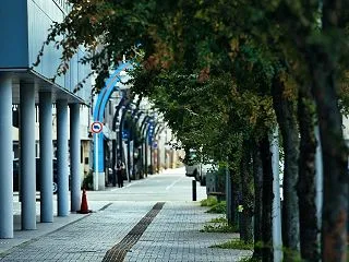 水音を背にして、城へ｜総曲輪から富山城へ…