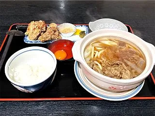 青森県三沢市/おお山さんで熱々の牛すきう…