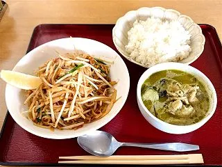 青森県階上町/CHAWEEWANさんで本…