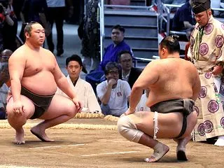 旭海雄の出世街道