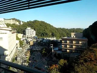 朝食から夕食までの様子。2026年10月…