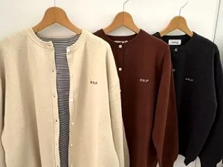 コットンニットカーデ