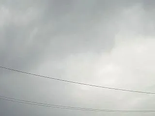 断続的に雨