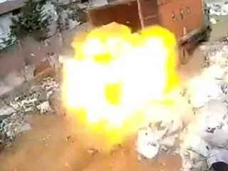【動画】ゴミ処理場で突然ゴミが爆発