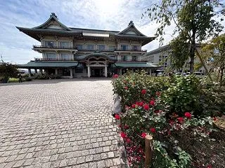 おし花が描く、不思議な風景