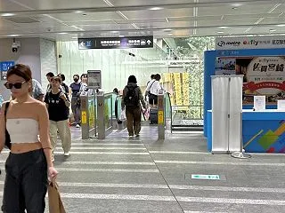 台湾最終日、桃園空港へはMRTで行こう