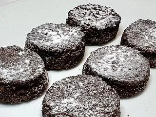 実食！ガトーショコラ6個入（ファミマ）カ…
