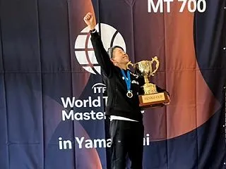 金栄堂サポート：ベテランテニスプレーヤー…