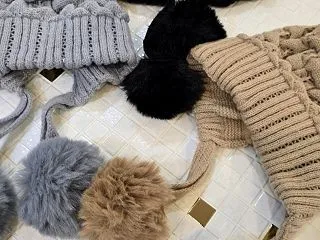 冬のおしゃれを楽しむ大人可愛いニット帽♪