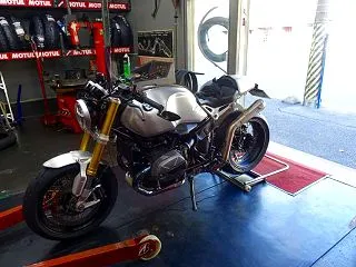 RnineT to ROAD5