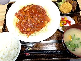 ﾎﾞﾘｭｰﾐｰ過ぎる 10食限定の日替わ…