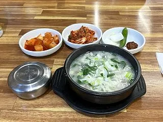 大学路ひとりごはん『恵化大釜ソモリスンデ…