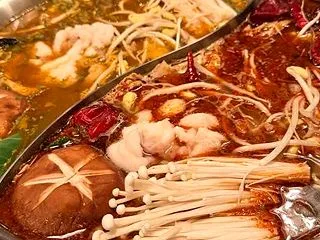 神戸南京町で本格火鍋「麻辣朋友！」202…