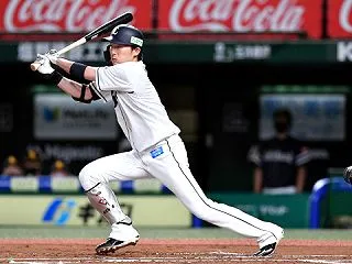 西武の源田の前のショート、誰も覚えてない