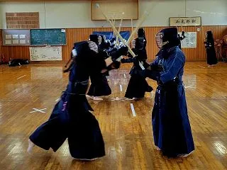 下貝塚中、市川東高校 剣道部「泣き別れ」…