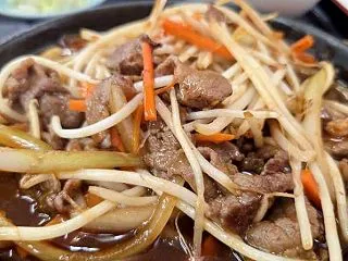 【鉄板焼き定食（麺食堂とまと）】