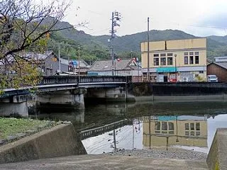 晩秋の吉田町桜橋～黒門橋