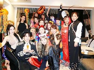女医たちのハロウィンパーティー 盛り上が…