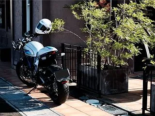雨上がり 綺麗な秋晴れの朝のバイク散歩と…