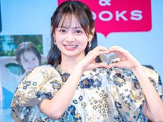 【画像】AKB伊藤百花さん、母親がギャル…