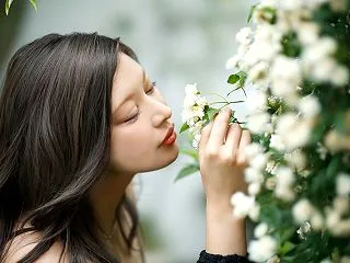 辺見なおDEBUT 世界に見つかってしま…